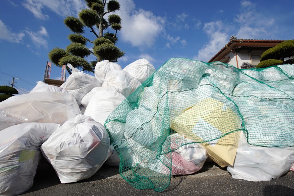 遺品整理を大阪市鶴見区で依頼する時、ゴミ回収の日も把握しておく。